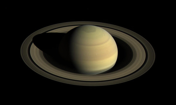 Saturn biegun północny sześciokątna burza