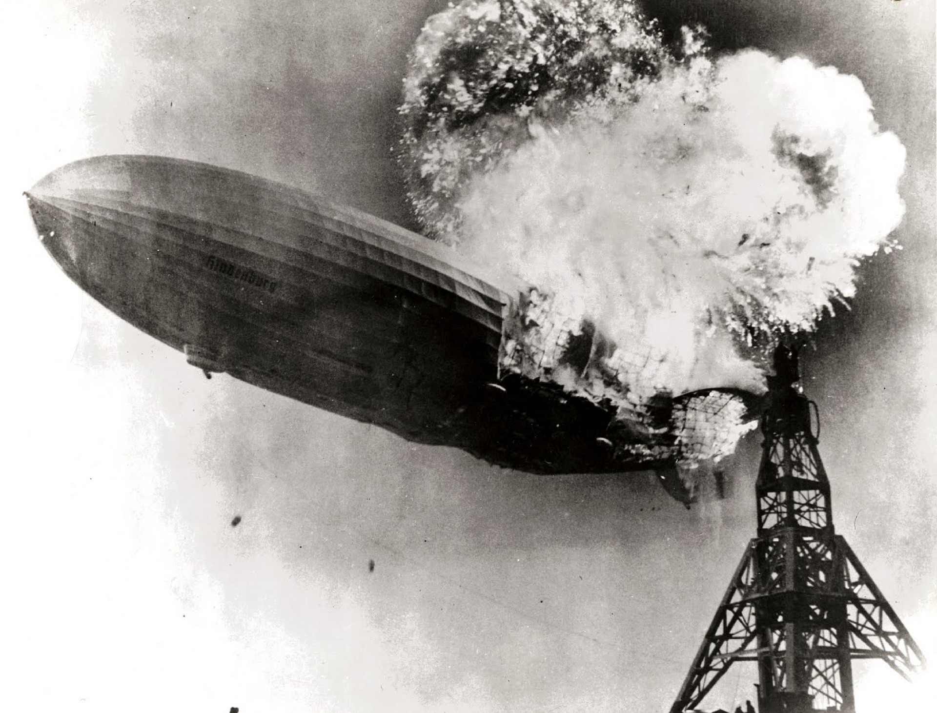 opór właściwy, Hindenburg, opór elektryczny,